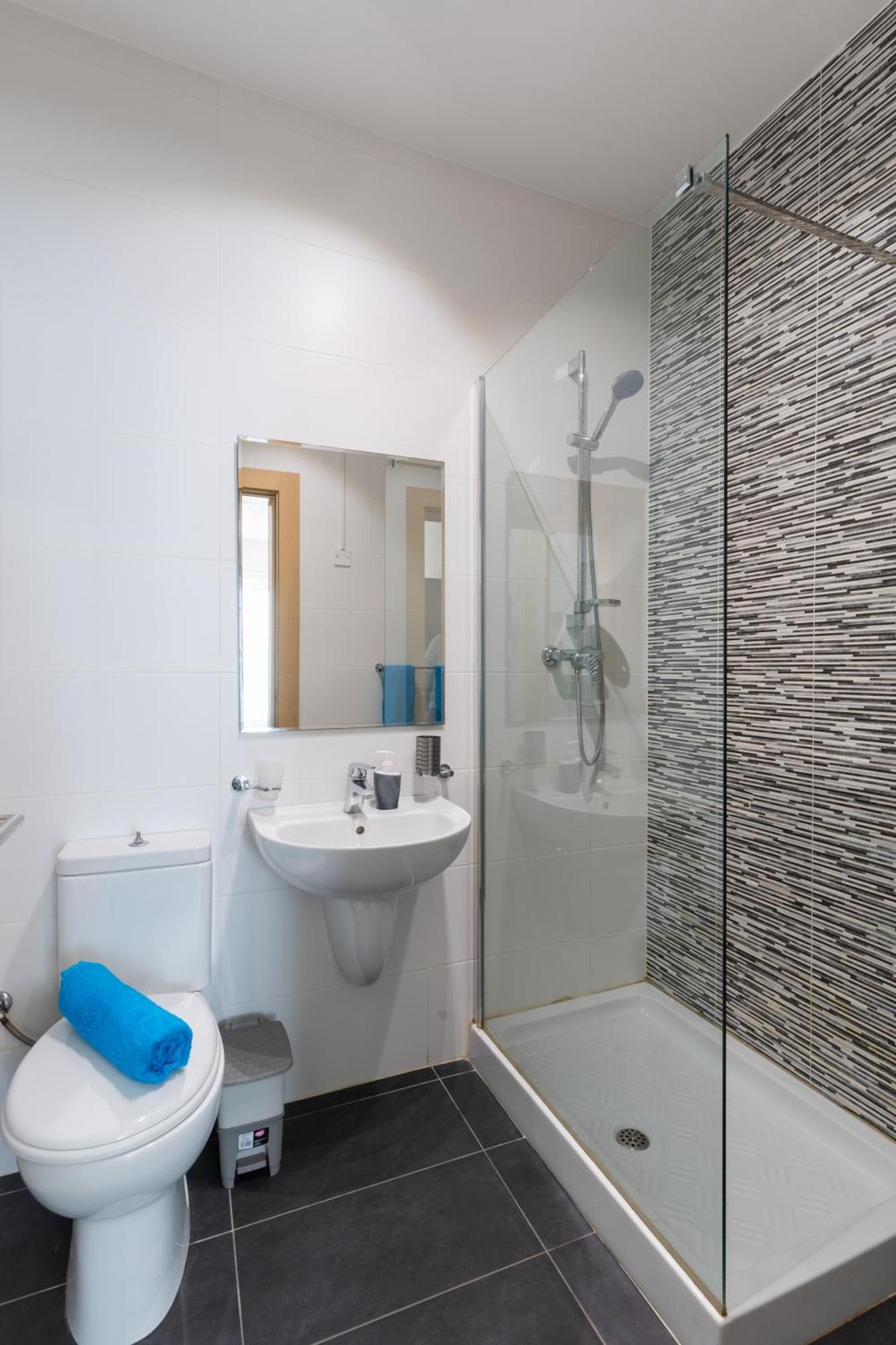 2 Bedroom In Central St Julians Prime Location In Paceville Apt 3 By Vaganza Saint Julian's ภายนอก รูปภาพ