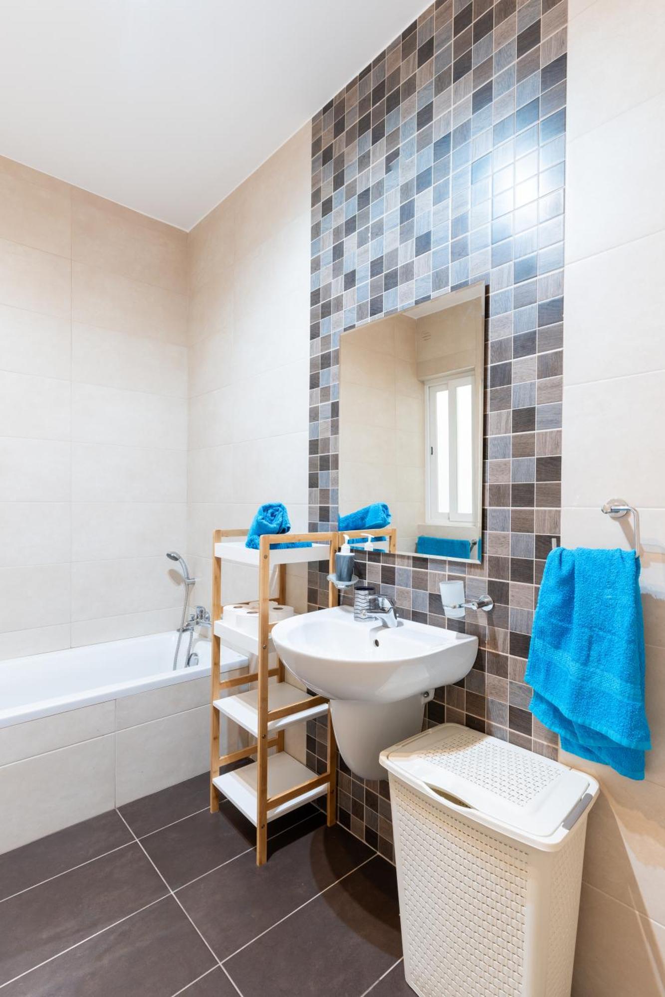 2 Bedroom In Central St Julians Prime Location In Paceville Apt 3 By Vaganza Saint Julian's ภายนอก รูปภาพ
