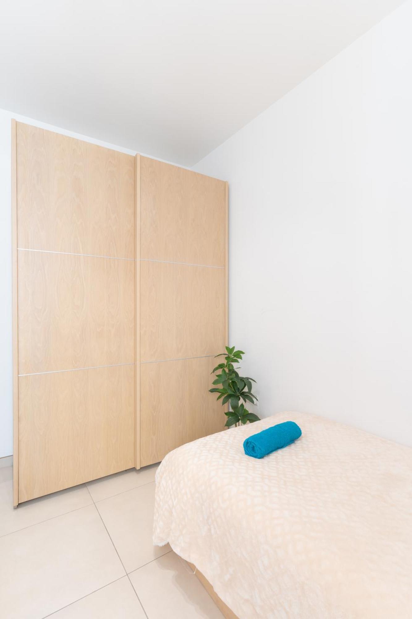 2 Bedroom In Central St Julians Prime Location In Paceville Apt 3 By Vaganza Saint Julian's ภายนอก รูปภาพ